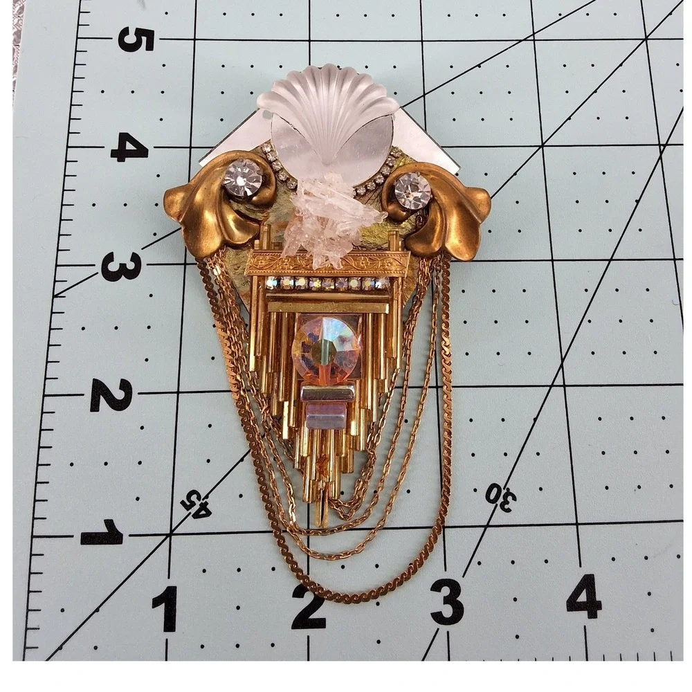 Art Deco Revival Assemblage Brooch - Quartz Crystal Shell & Draped Chain‎ Gold